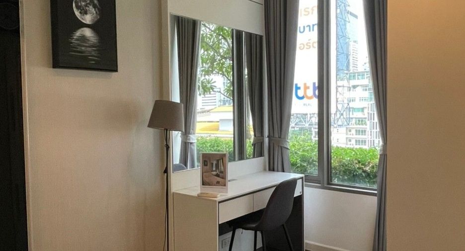 For rent 2 bedrooms condo in Sathon, Bangkok
