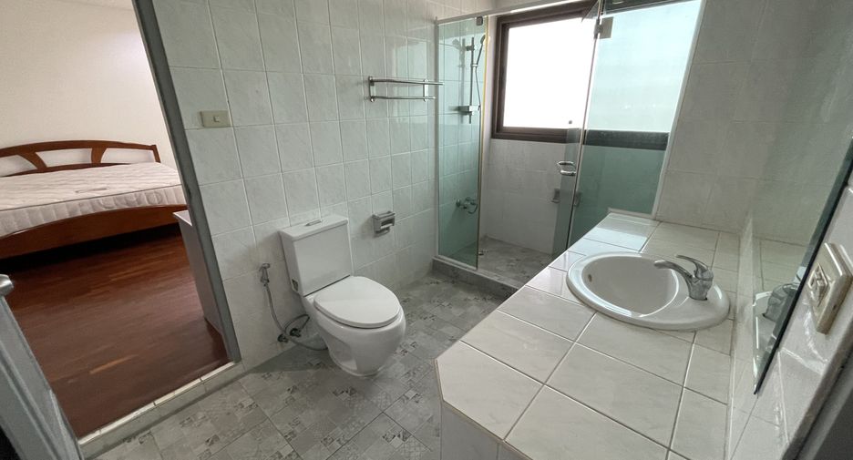 Apartment zur Miete mit 4 Zimmer in Watthana, Bangkok