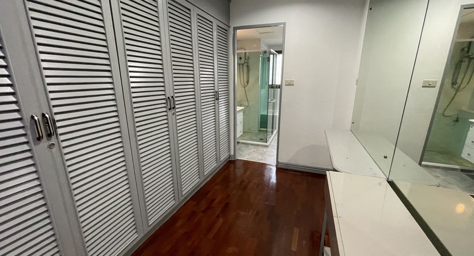 Apartment zur Miete mit 4 Zimmer in Watthana, Bangkok