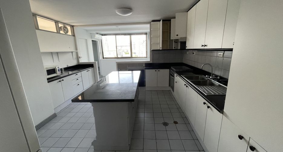 Apartment zur Miete mit 4 Zimmer in Watthana, Bangkok