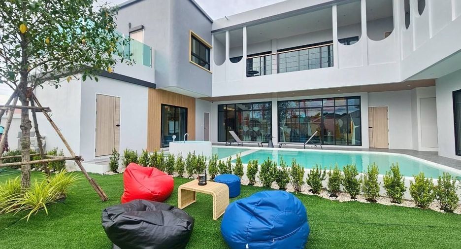 For sale 5 ベッドルーム villa in Bang Lamung, Chonburi