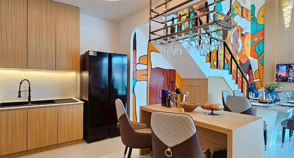 For sale 5 ベッドルーム villa in Bang Lamung, Chonburi