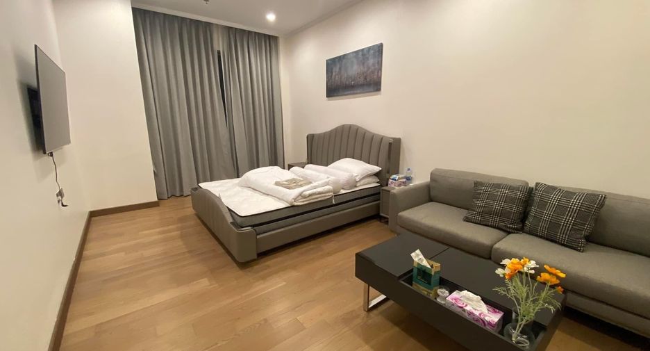 For rent 3 bedrooms condo in Watthana, Bangkok