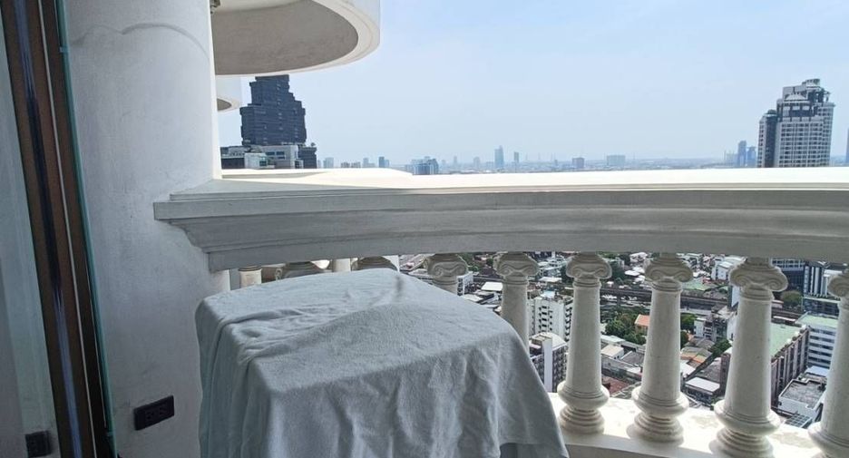 For rent 1 bed condo in Bang Rak, Bangkok