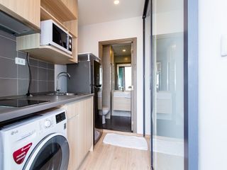 À vendre studio condo à Bang Na, Bangkok
