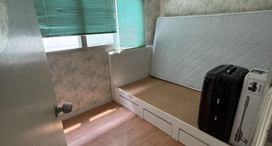 For rent 2 bedrooms condo in Suan Luang, Bangkok