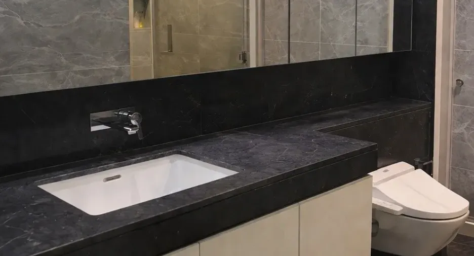For rent 1 bed condo in Pathum Wan, Bangkok