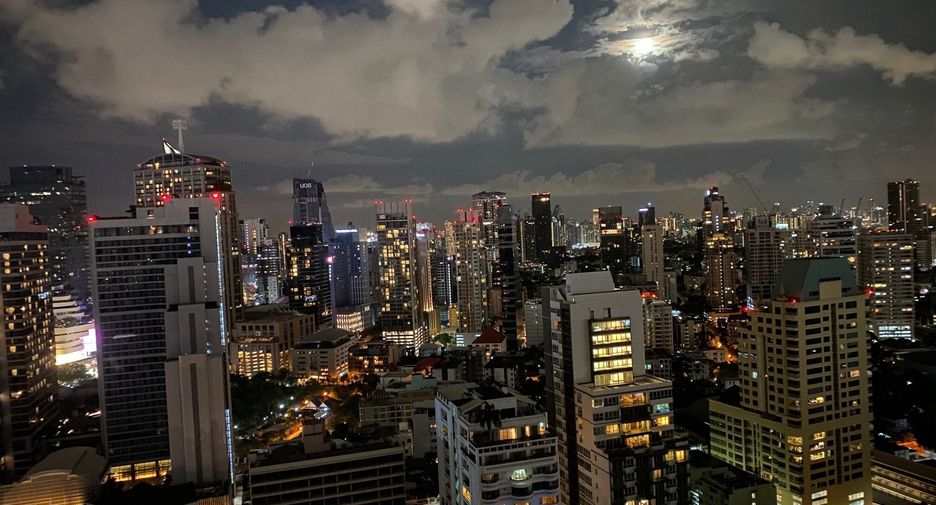 Wohnung zur Miete mit 2 Zimmer in Khlong Toei, Bangkok