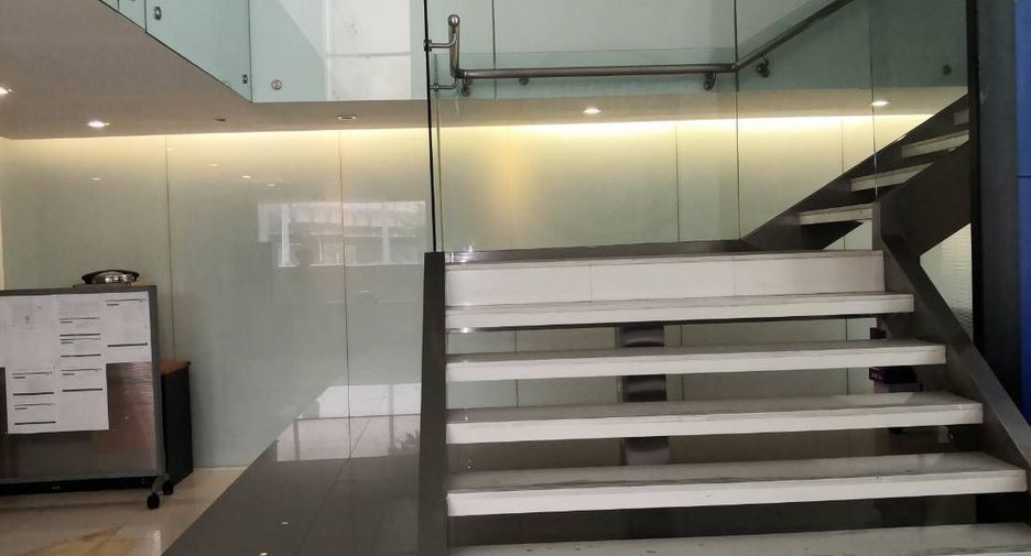 Oficina en venta en Yan Nawa, Bangkok