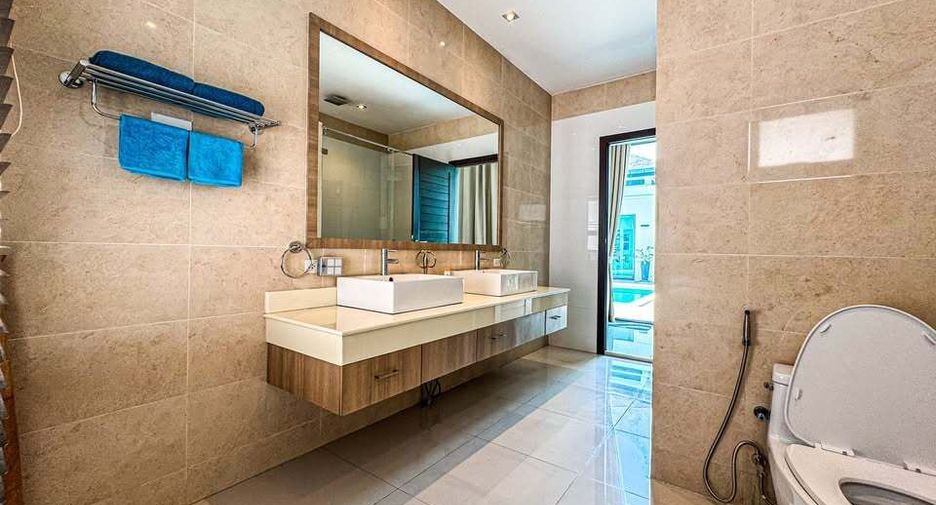 Villa zum Kauf mit 4 Zimmer in Mueang Phuket, Phuket
