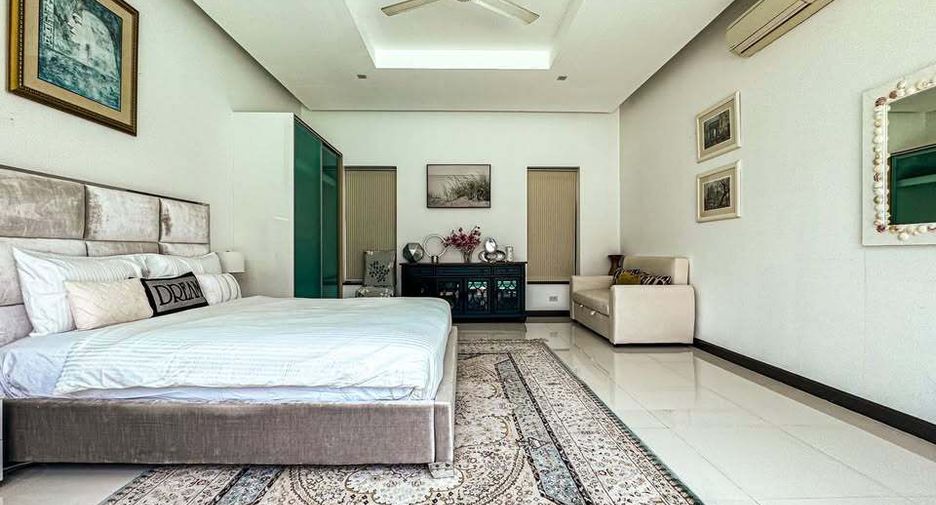 Villa zum Kauf mit 4 Zimmer in Mueang Phuket, Phuket
