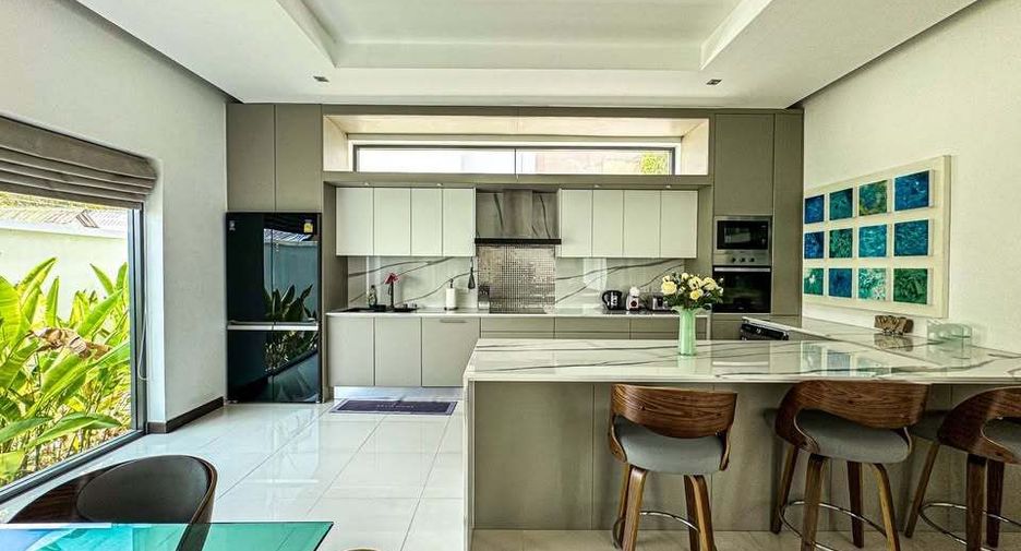 Villa zum Kauf mit 4 Zimmer in Mueang Phuket, Phuket