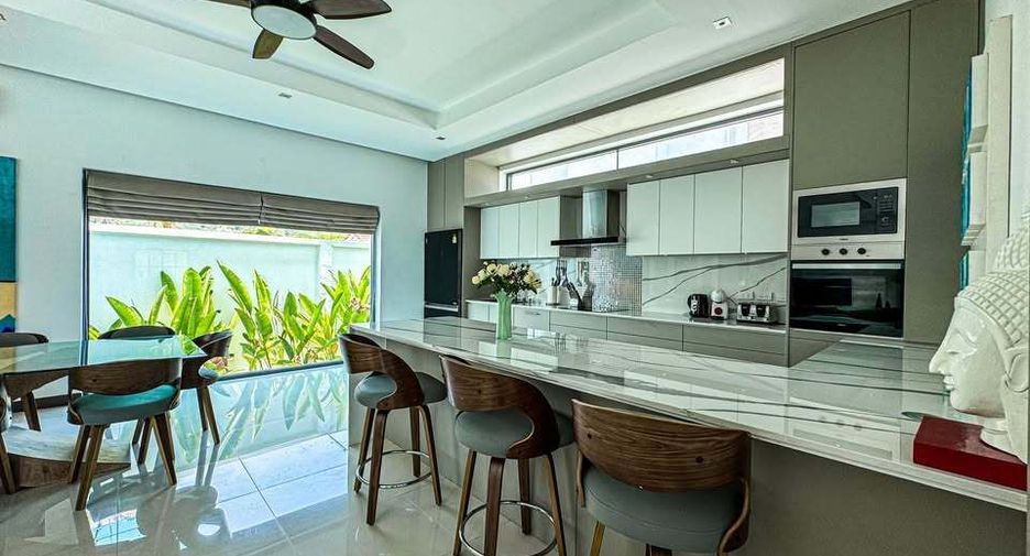 Villa zum Kauf mit 4 Zimmer in Mueang Phuket, Phuket