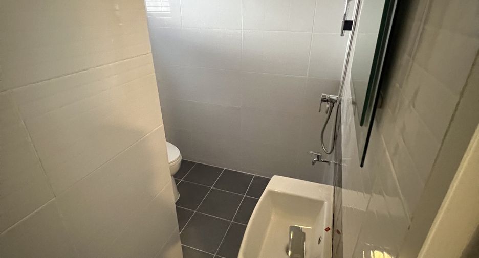 For sale 3 bedrooms townhouse in Bang Phli, Samut Prakan