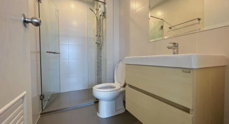 For rent 2 bedrooms condo in Bang Sue, Bangkok