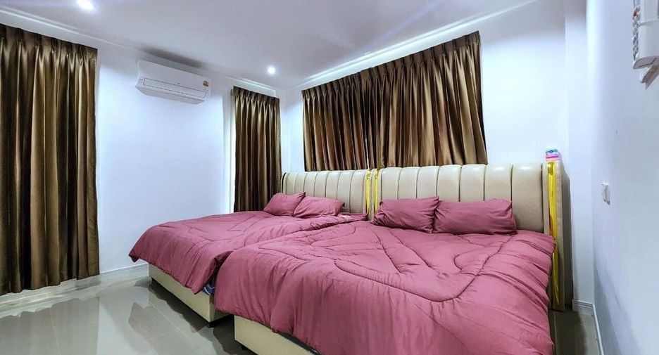 For rent 3 bedrooms villa in Sattahip, Chonburi