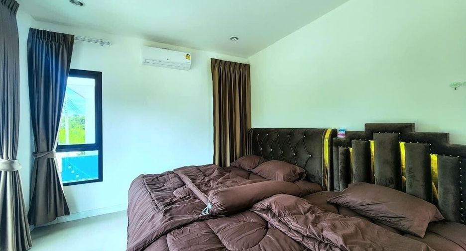 For rent 3 bedrooms villa in Sattahip, Chonburi