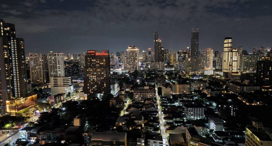 For rent 1 bed condo in Watthana, Bangkok