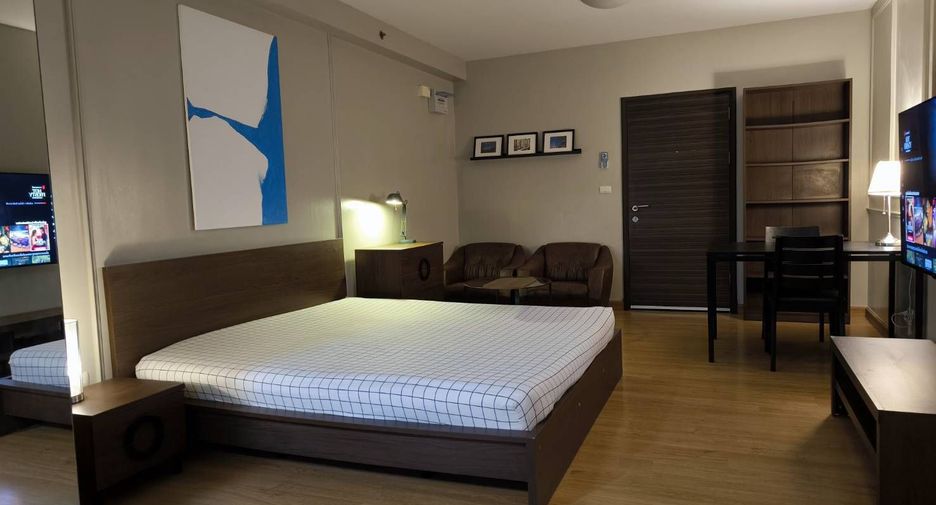 For rent 1 bed condo in Watthana, Bangkok