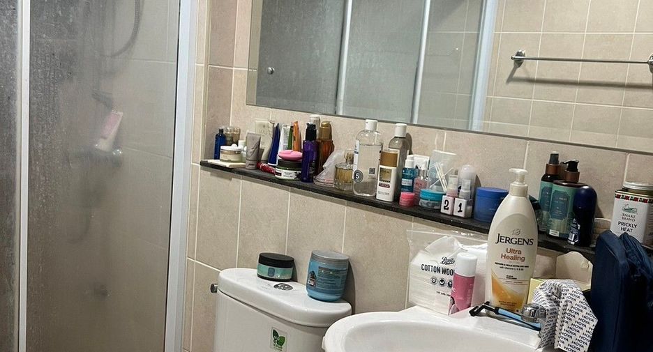 For sale 3 bedrooms townhouse in Lat Phrao, Bangkok