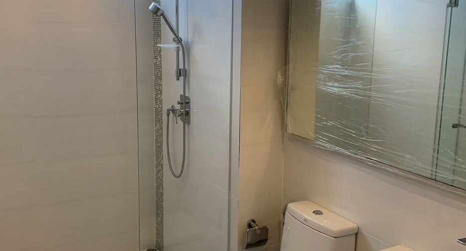 For rent 2 bedrooms condo in Sathon, Bangkok