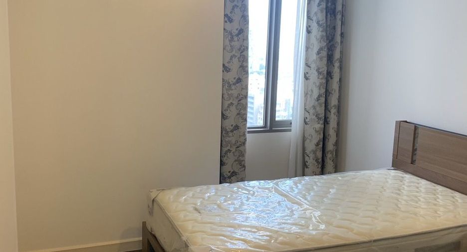 For rent 2 bedrooms condo in Sathon, Bangkok