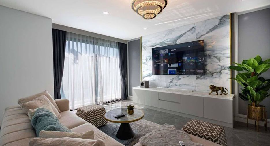 For sale 5 bedrooms villa in Jomtien, Pattaya