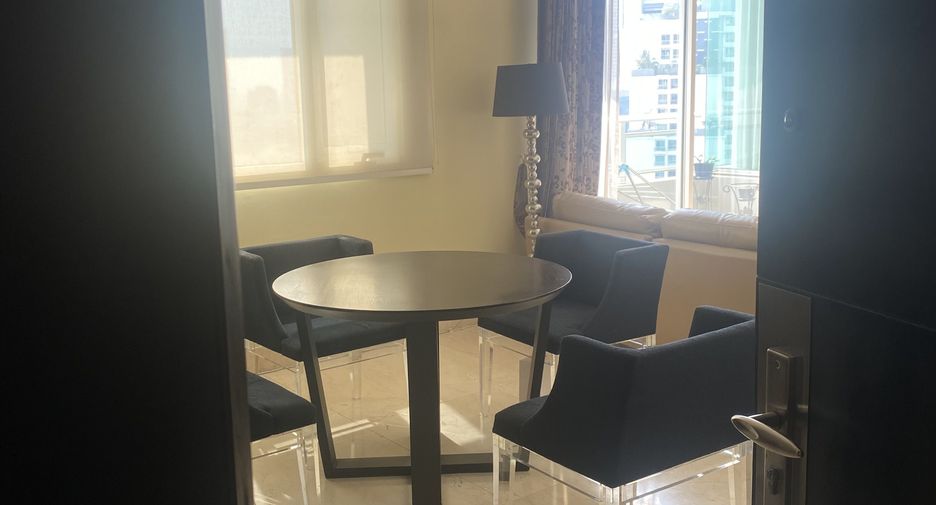 Condo en alquiler de 2 habitaciones en Sathon, Bangkok