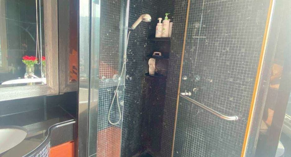 Condo en alquiler de 2 habitaciones en Sathon, Bangkok