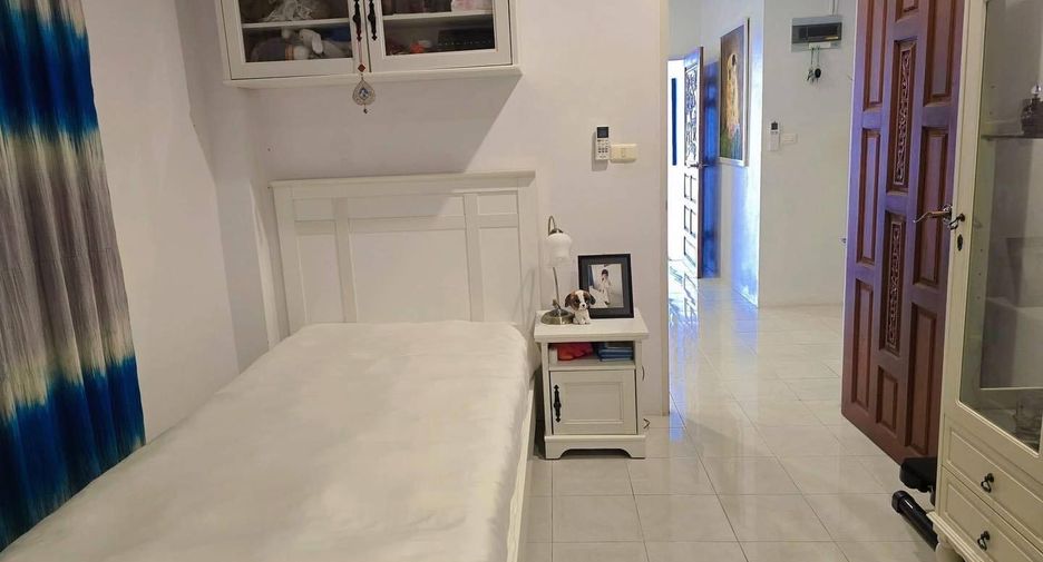 For sale 3 bedrooms house in Lak Si, Bangkok