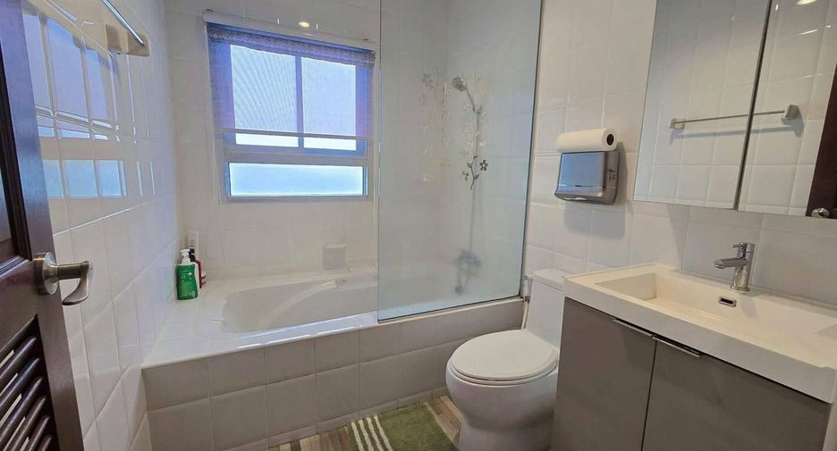 For sale 3 bedrooms house in Lak Si, Bangkok