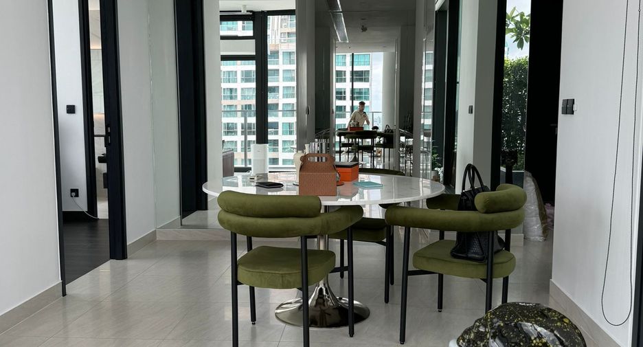 For sale 2 bedrooms condo in Sathon, Bangkok