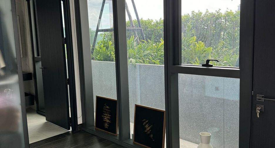 For sale 2 bedrooms condo in Sathon, Bangkok