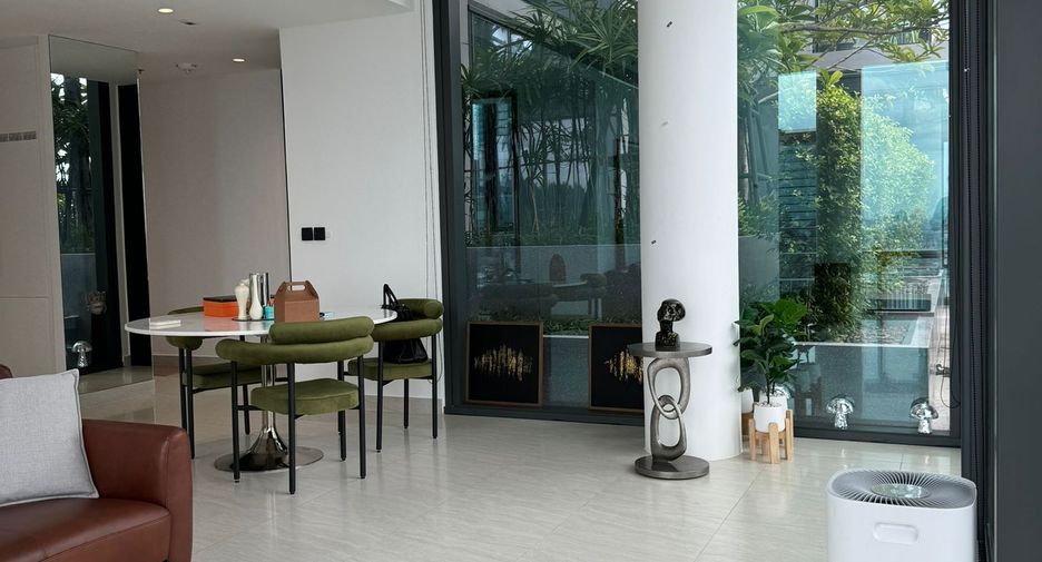 For sale 2 bedrooms condo in Sathon, Bangkok
