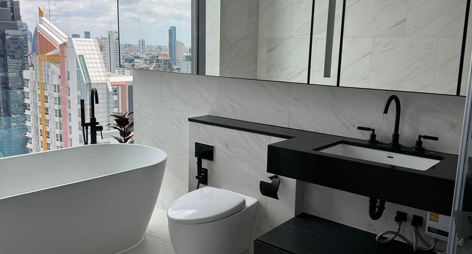 For sale 2 bedrooms condo in Sathon, Bangkok