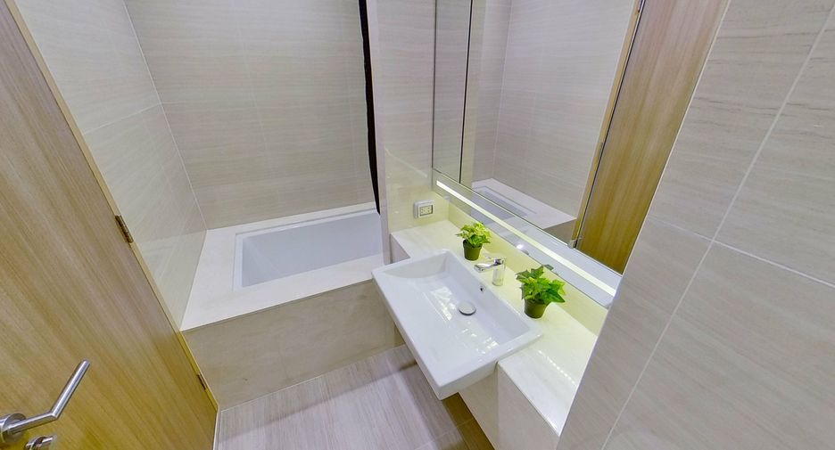 For rent 1 bed condo in Watthana, Bangkok