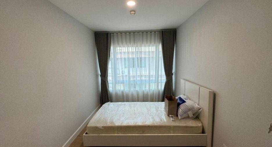 For rent 2 bedrooms condo in Bang Rak, Bangkok