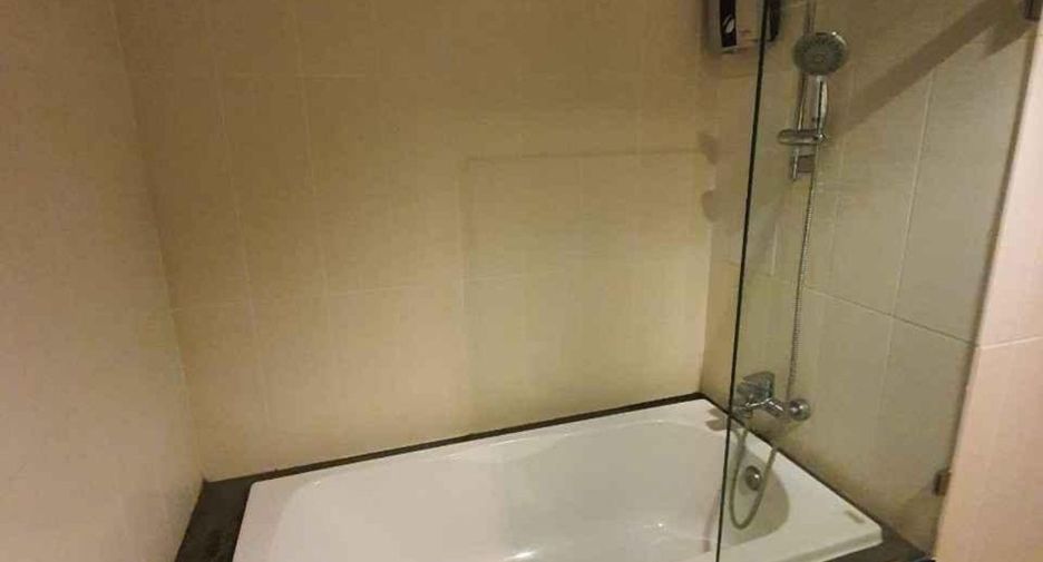 Wohnung zum Kauf und zur Miete mit 1 Zimmer in Mueang Samut Prakan, Samut Prakan