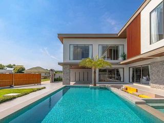 For sale 7 bedrooms villa in Bang Lamung, Chonburi