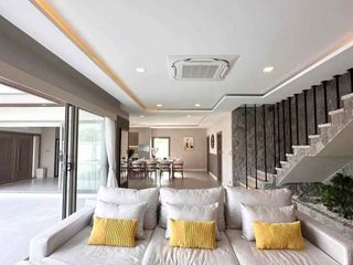 For sale 7 bedrooms villa in Bang Lamung, Chonburi