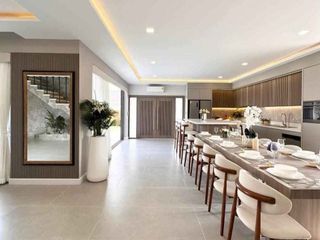 For sale 7 bedrooms villa in Bang Lamung, Chonburi