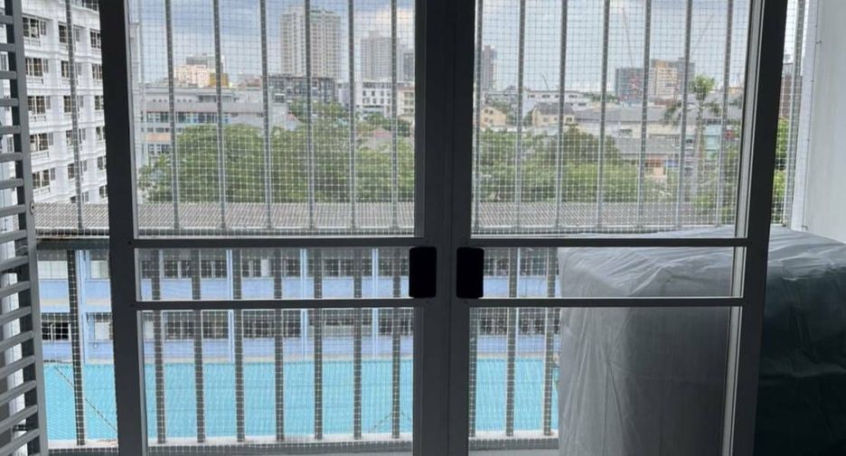 For sale 2 bedrooms condo in Phra Khanong, Bangkok
