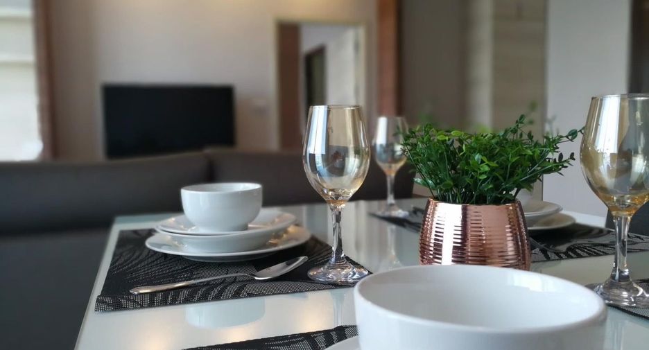 For sale そして for rent 2 ベッドルーム condo in Si Racha, Chonburi