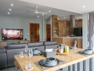 For sale 4 ベッドルーム house in Mueang Phuket, Phuket