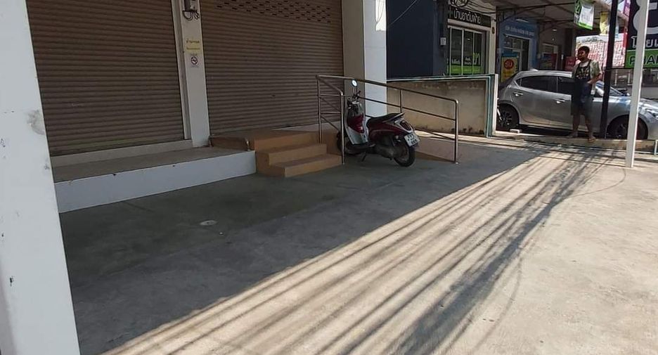 For sale 4 bedrooms retail Space in Bang Lamung, Chonburi