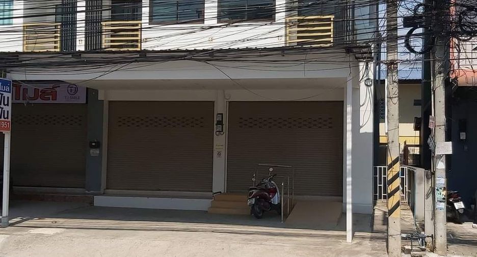 For sale 4 bedrooms retail Space in Bang Lamung, Chonburi