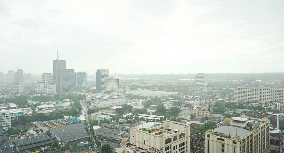 For rent 1 bed condo in Khlong Toei, Bangkok