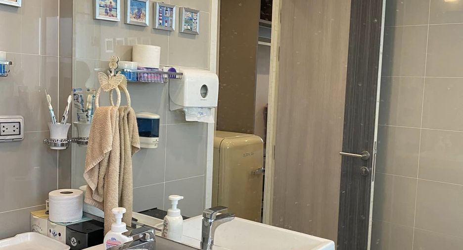 For sale 2 bedrooms condo in Ratchathewi, Bangkok