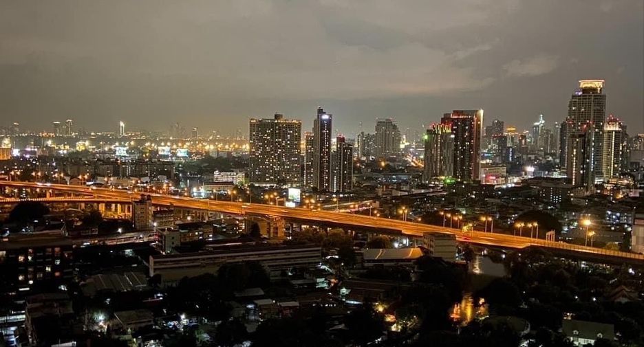 For rent 1 bed condo in Watthana, Bangkok