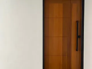 For sale 4 bedrooms townhouse in Huai Khwang, Bangkok
